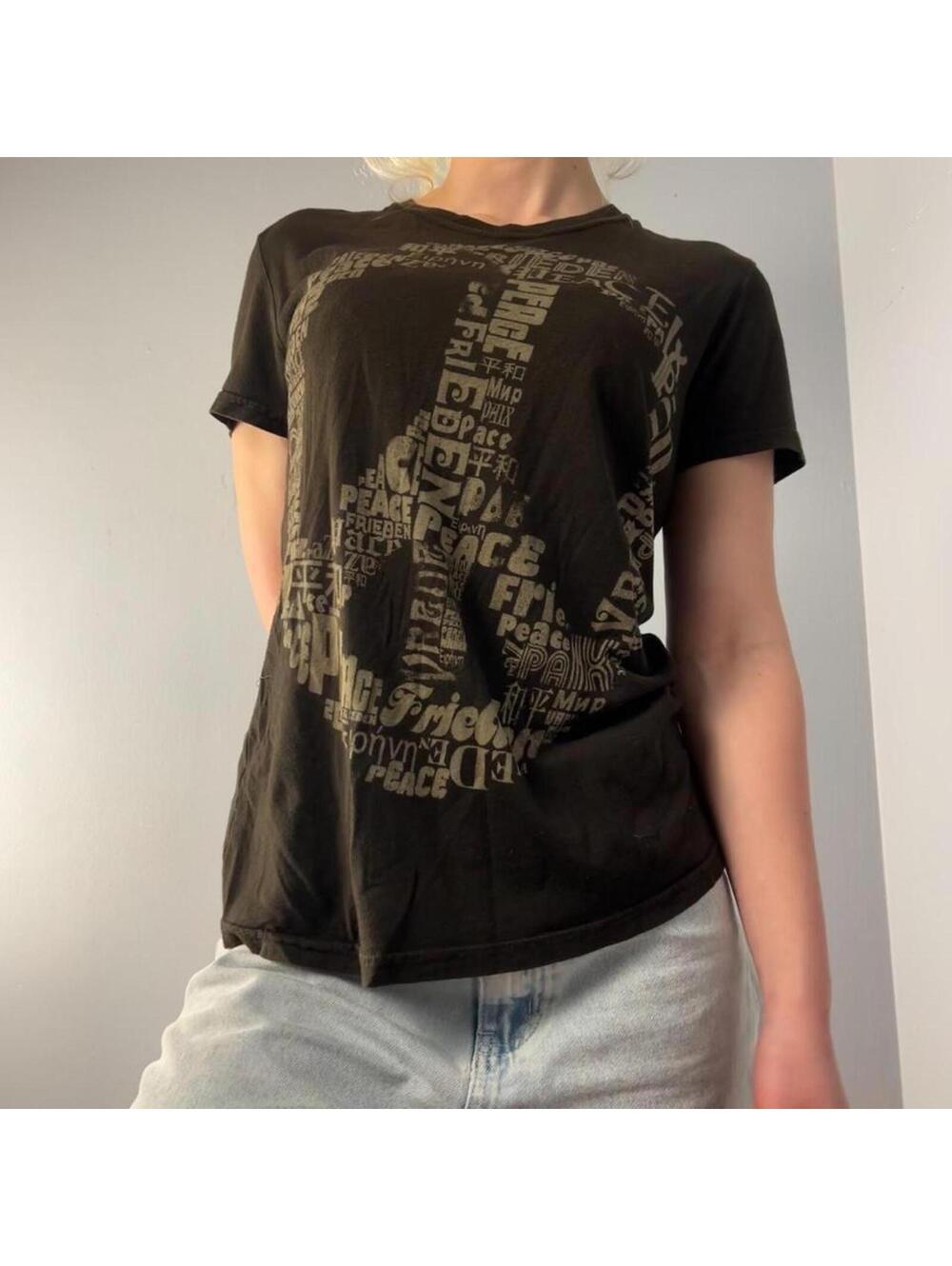 Vintage 90s Lucky Brand graphic t shirt